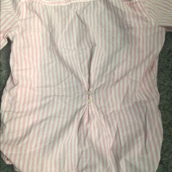 HOLLISTER BUTTON UP🌸 - Picture 5 of 5